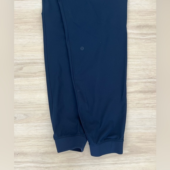 Lululemon ABC Jogger
Regular - Picture 6 of 6